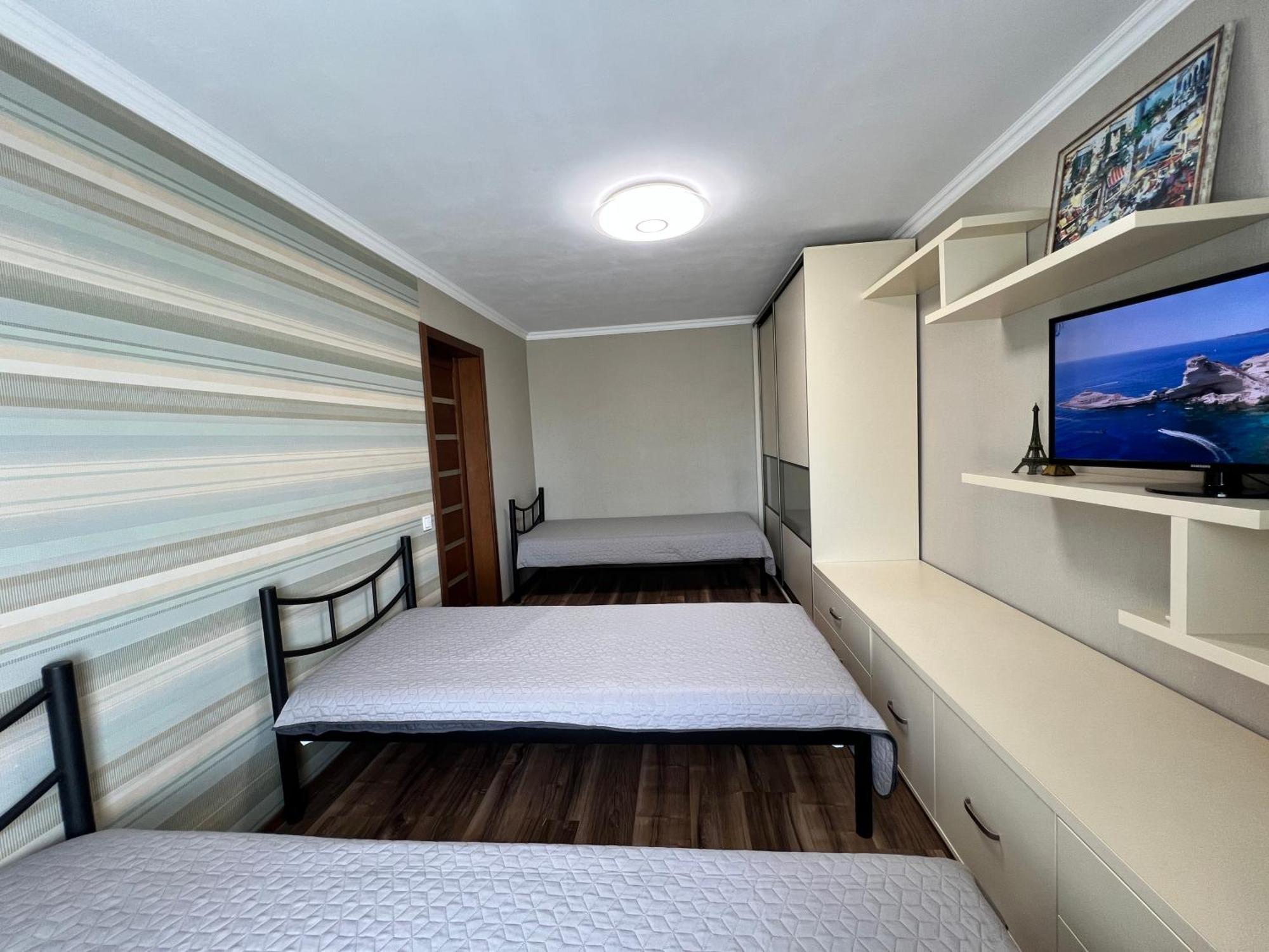 Seven Hotel Vyshneve Exterior photo